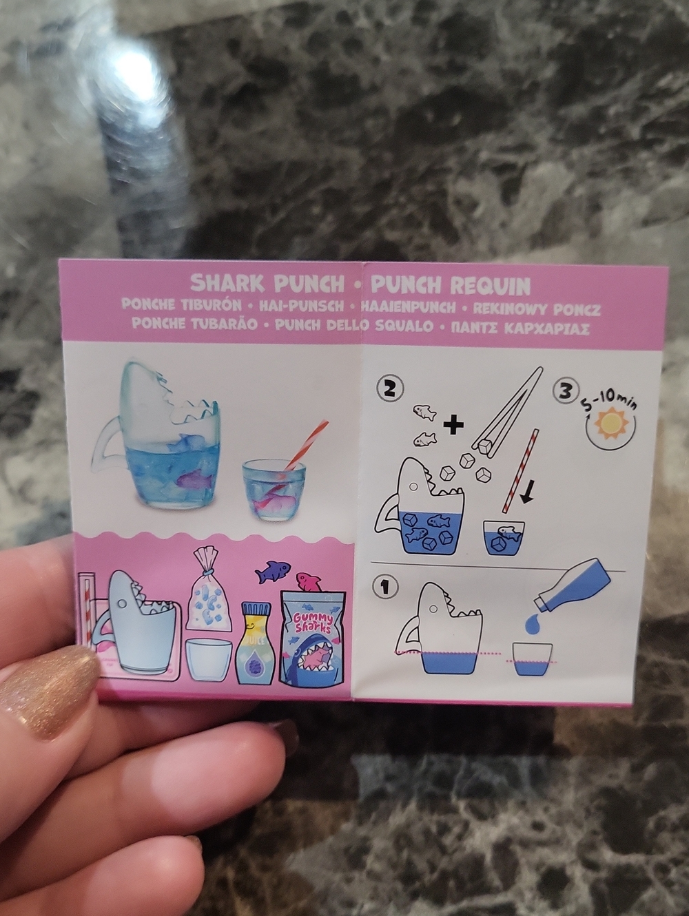 Miniverse Make It Mini Cafe Series 6 Wave 2 Shark Punch